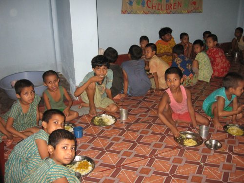 mealtime at Chittagong, Bangladesh