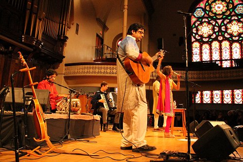 Kiran Ahluwalia and her ensemble